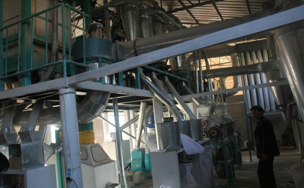 <a href=http://www.171km.com/product/ target=_blank class=infotextkey>玉米深加工設備</a>